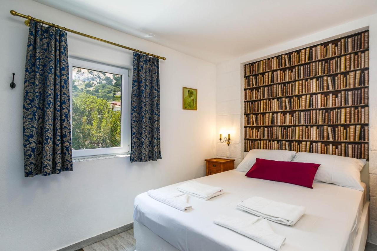 Apartments Villa Anna Baska  Exterior photo